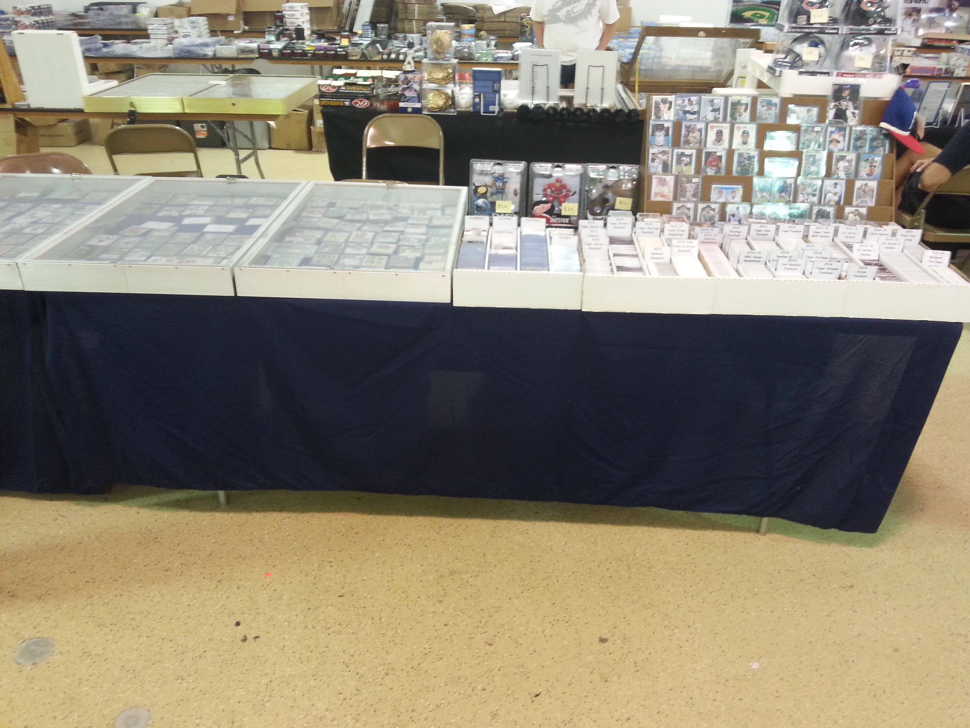 Table at Taylor Town Card Show
